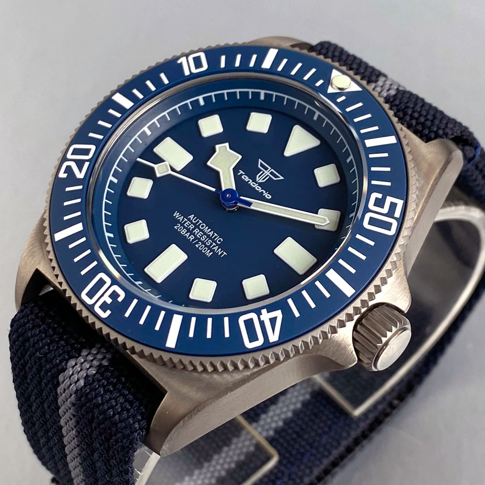 Orologio da uomo meccanico Tan - Titanium Sport Watch recensione e prezzo
