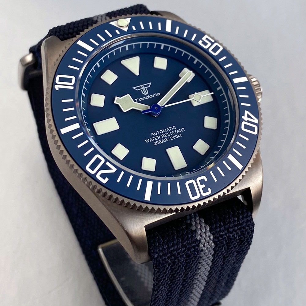 Orologio da uomo meccanico Tan - Titanium Sport Watch recensione e prezzo