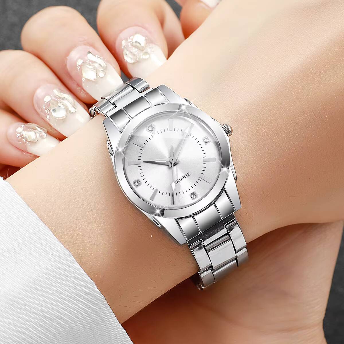Orologi da donna con strass di - Luxury Watch Holder recensione e prezzo